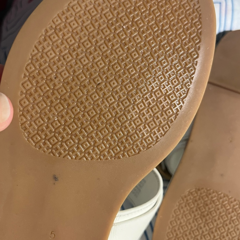 White sandals - Picture 6 of 8